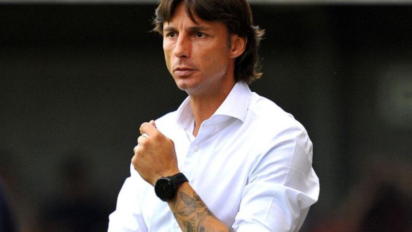 Hellas Verona Yamtimua Kocha Wao Gabriele Cioffi.