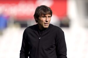  Klopp Azikosoa Mbinu za Antonio Conte