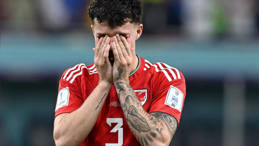 Neco Williams: Afiwa na Babu Yake Kabla ya Mechi ya Kombe la Dunia