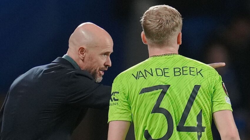 Ten Hag Akataa Kumkatia Tamaa Van de Beek