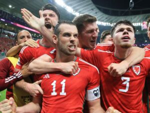 Bale Aipatia Wales Sare Dakika za Jioni