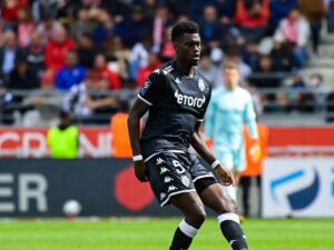 Badiashile Aibuka Kama Shabaha Kuu ya Chelsea Januari