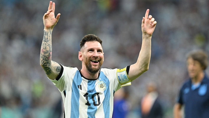 Messi: “Maradona Anatusukuma Kutoka Mbinguni”