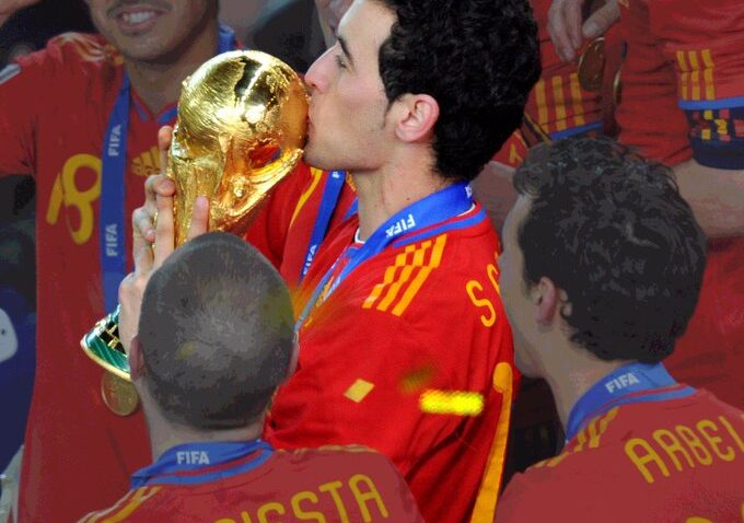 Busquets Atangaza Kustaafu Hispania