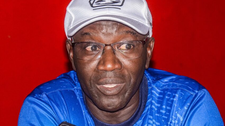 Kocha Mpya Anukia Simba