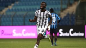  Iling-Junior wa Juventus Amesaini Mkataba Mpya