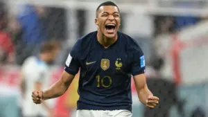 Mbappe Anaongoza Mbio za Kuwania Kiatu cha Dhahabu