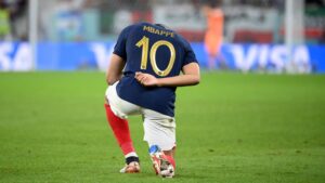 Deschamps: "Mbappe Hayuko Katika Kiwango Bora"