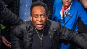 Pele Atatumia Krismasi Hospitalini Baada ya Kupata Saratani