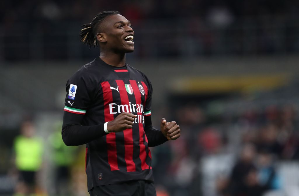 Leao Kusaini Mkataba Mpya Ac Milan