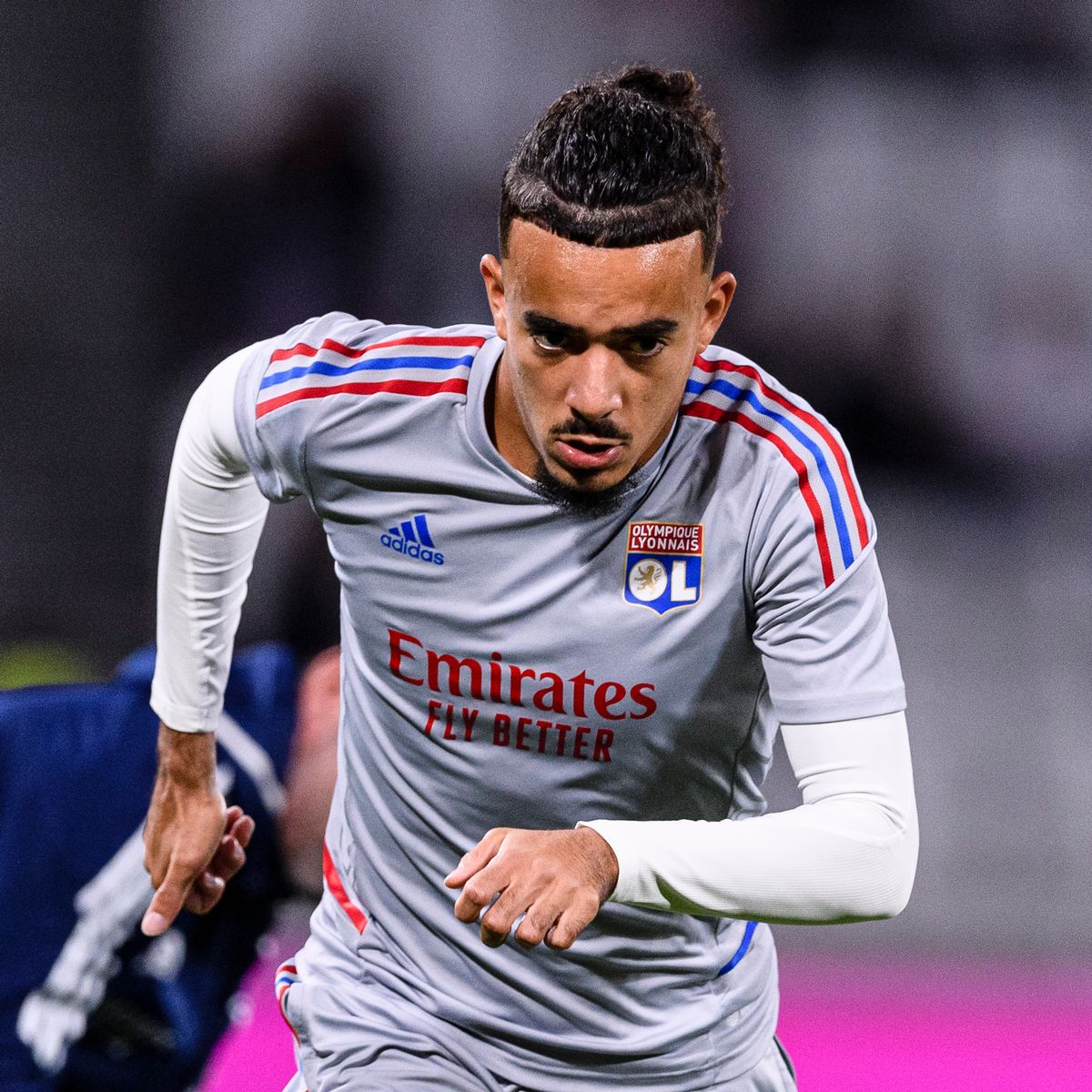 Rais wa Lyon Ameapa Kwamba Gusto Atasalia Licha ya Kumtaka Chelsea