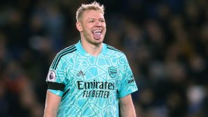 Merson Anaiunga Mkono Gunners kwa Kuchukua Ubingwa Msimu Huu