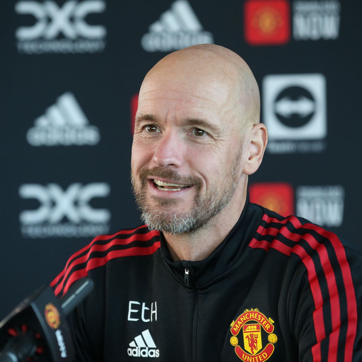 Ten Hag Aongelea Kuhusu Kumsajili Bellingham na Mbappe