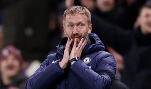 Cole Awataka Mashabiki wa Chelsea Kuwa Wavumilivu na Potter