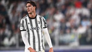 Chelsea, Man United na Arsenal Wana Matumaini ya Vlahovic Ikiwa Juventus Itasalia nje ya Ligi ya Mabingwa