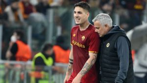 Mourinho Anataka Kumbakisha Zaniolo Anayehusishwa na Spurs