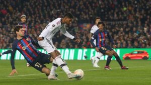 Ten Hag na Rashford Wamlilia Mwamuzi Baada ya Kutoka Sare Jana