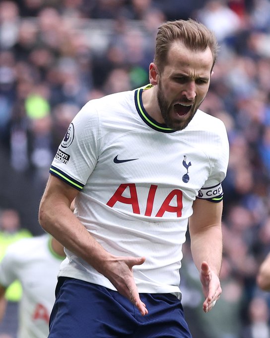 Kane Awaka Spurs Ikiua