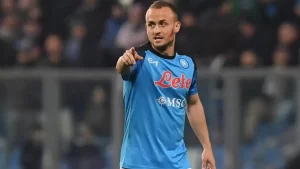 Napoli Yamuongeza Mkataba Lobotka Hadi 2027 na Chaguo la Mwaka Zaidi