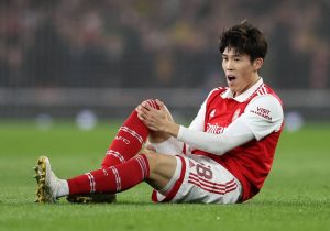Tomiyasu Anaweza Asirudi Msimu Huu Lakini Arteta Ana Matumaini Makubwa Juu ya Saliba