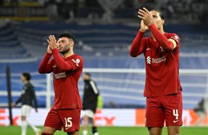 Van Dijk Awajibu Van Basten na Gullit Kuhusu Ukosoaji Wao