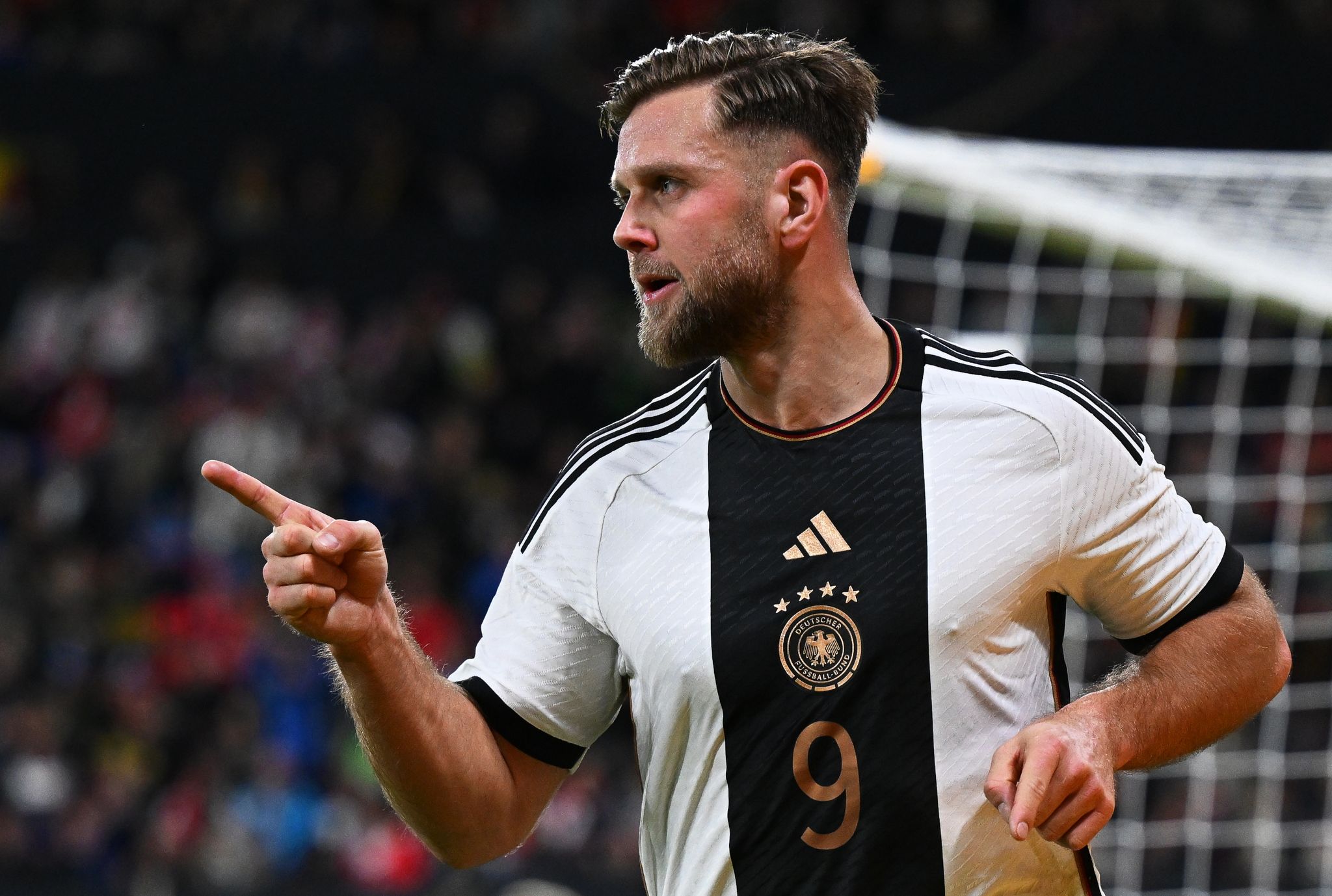 Flick: "Fullkrug Anaweza Kuivuta Ujerumani Pamoja"