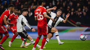 Flick: "Fullkrug Anaweza Kuivuta Ujerumani Pamoja"