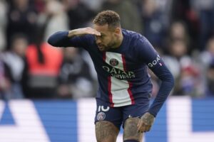 United Wanaweza Kumpata Neymar Iwapo Mauzo ya Klabu Yatafanikiwa