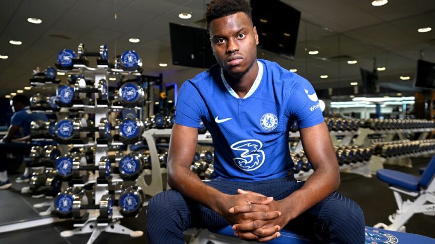 Chelsea Kumkosa Benoit Badiashile Mwanzo wa Msimu 2023/24