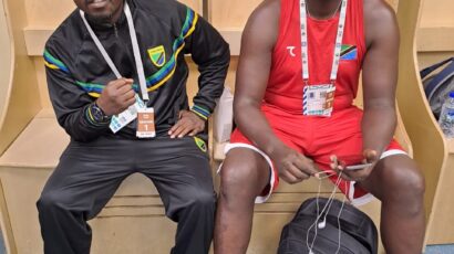 Alex Mpini Bondia Mtanzania Kupigana na Mualgeria