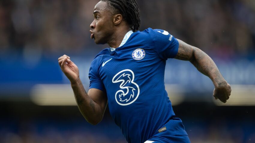 Southgate Amuunga Mkono Sterling Apone Haraka