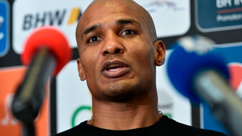 Malouda Akosoa Chelsea Kuuza Wachezaji Hovyo