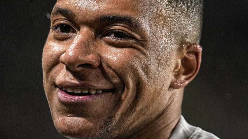 Mbappe Kuuzwa Dirisha Hili