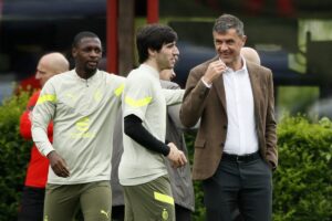 Maldini Anaondoka Milan