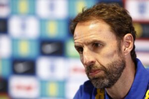 Southgate Awashauri Wachezaji wa Uingereza Wasitatizwe na Masuala ya Uhamisho