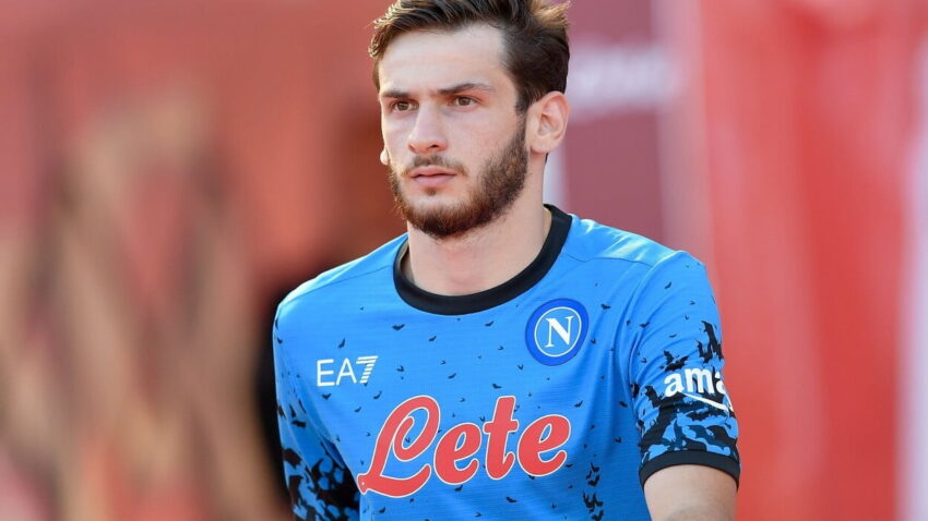 Kvaratskhelia Ameteuliwa Kuwa Mchezaji Bora Chipukizi wa Ligi ya Mabingwa