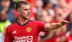 Mount Acheza kwa Mara ya Kwanza huku Utd Wakianza Maandalizi ya Msimu Mpya kwa Ushindi Dhidi ya Leeds