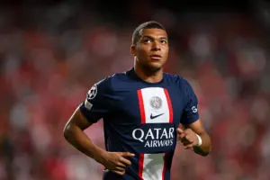 Mbappe Awekwa Sokoni na PSG