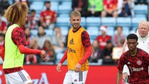 Mount Acheza kwa Mara ya Kwanza huku Utd Wakianza Maandalizi ya Msimu Mpya kwa Ushindi Dhidi ya Leeds