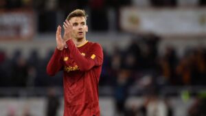 Beki wa Leeds Llorente Arejea Roma kwa Mkopo wa Msimu Mzima
