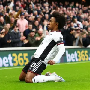 Willian Atembelea Uwanja wa Mazoezi wa Forest, Huku Akihusishwa na Klabu Hiyo