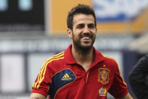 Fabregas Astaafu Kucheza Soka Akiwa na Umri wa Miaka 36