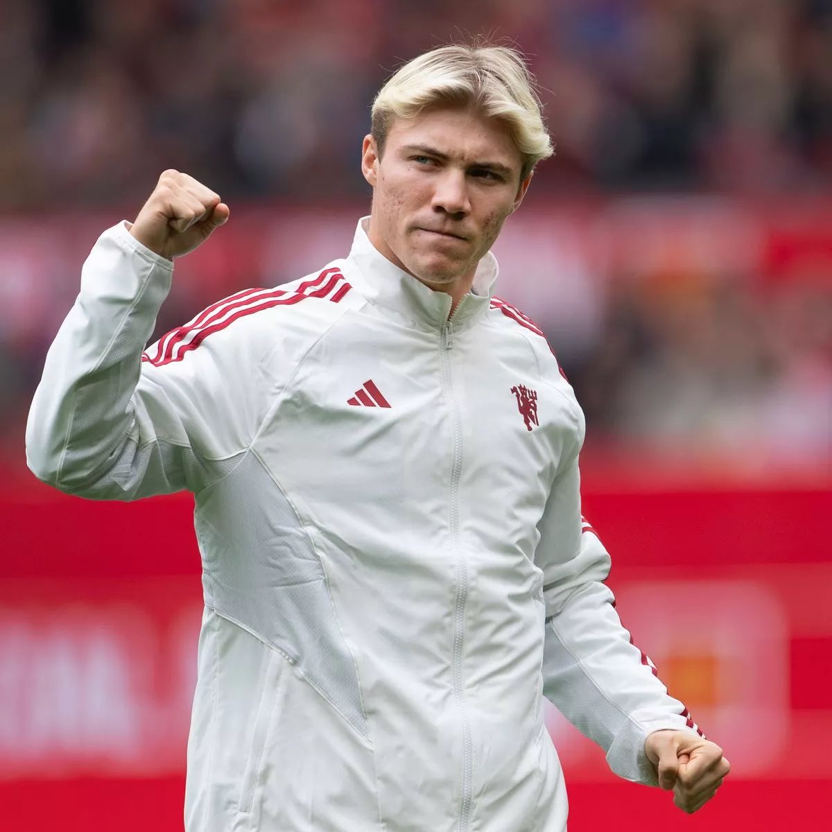 Manchester United Yaficha Habari za Hojlund