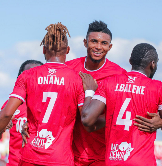 Robertino Asisitiza Jambo kwa Mastaa Simba