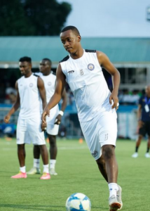 Azam FC Kukiwasha Dhidi ya Tanzania Prisons Leo