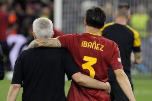 Beki wa Roma Ibanez Aikubali Al-Ahli