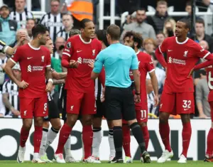 Liverpool Yatokea Nyuma Wakiwa 10 na Kuichapa Newcastle