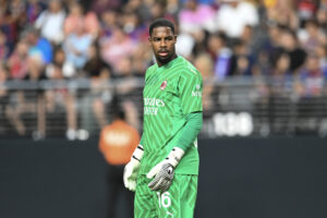 Maignan wa Milan Ateuliwa Kuwania Tuzo ya Yachine Trophy