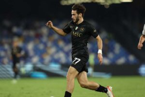 Mazungumzo ya Mkataba wa Kvaratskhelia na Napoli Yamesimama