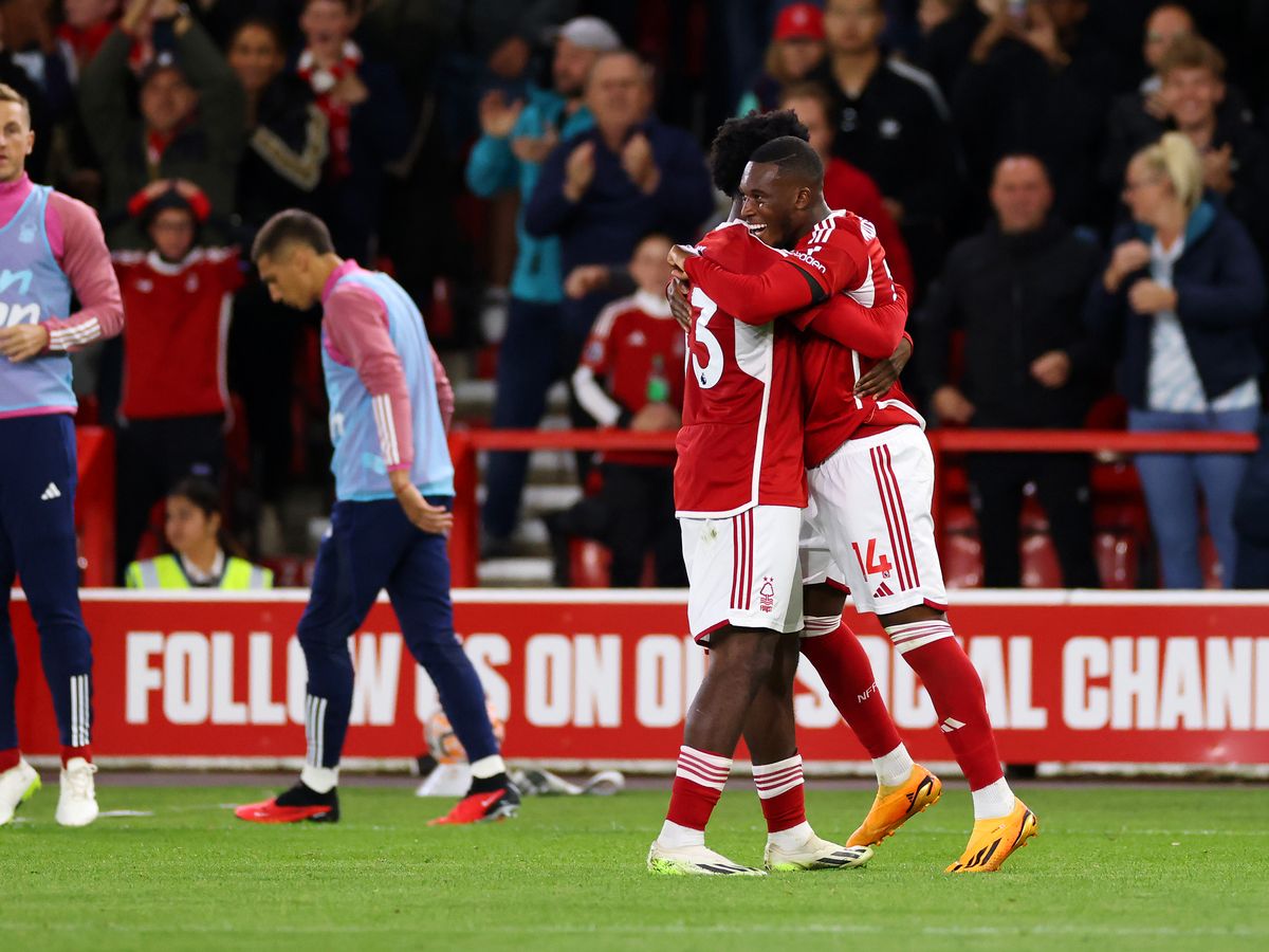 Hudson-Odoi Aipatia Nottingham Forest Pointi 1